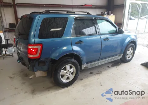 2010 Ford Escape Xlt z USA, uszkodzony, nr VIN 1FMCU0D7XAKA43870
